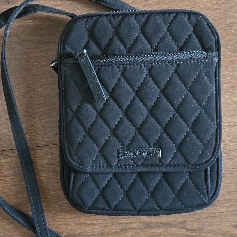 Vera Bradley Black Quilted Small Crossbody Pouch - Picture 8 of 9